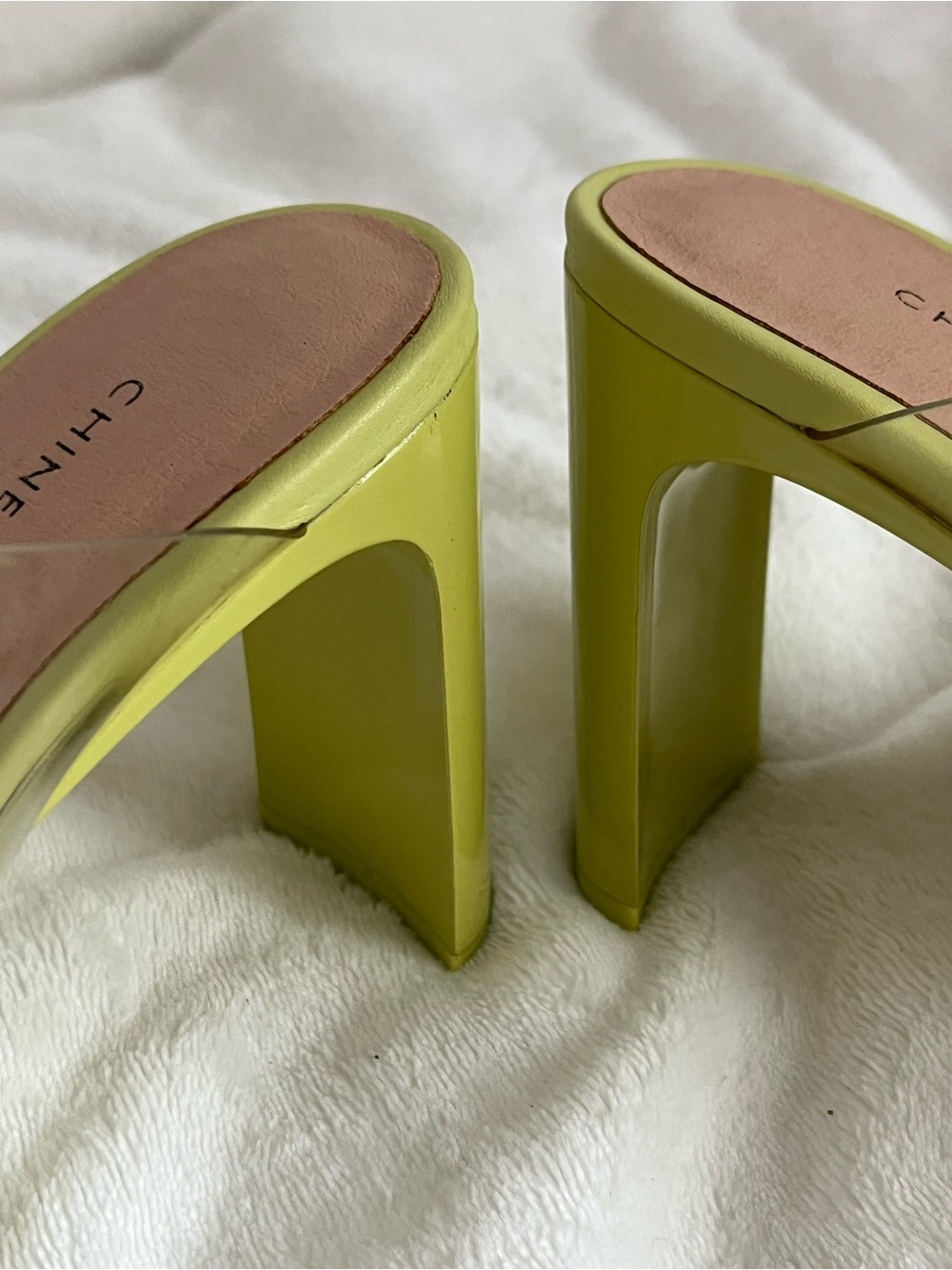 Chinese Laundry Clear Strap Neon Green Block Heel Sandals - Picture 5 of 6